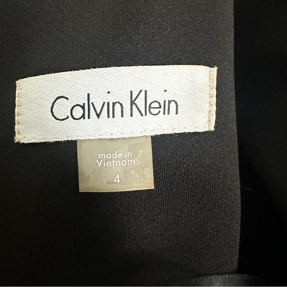 Calvin Klein Black Sheath Dress Size 4 Stretch Sleeveless Gold Back Zip - Picture 4 of 5